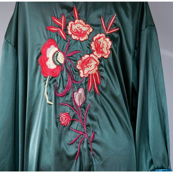 Rusttydustty Floral Embroidered Satin Kimono Robe 1XL Art Boho Witchy Retro Gown - Picture 11 of 16